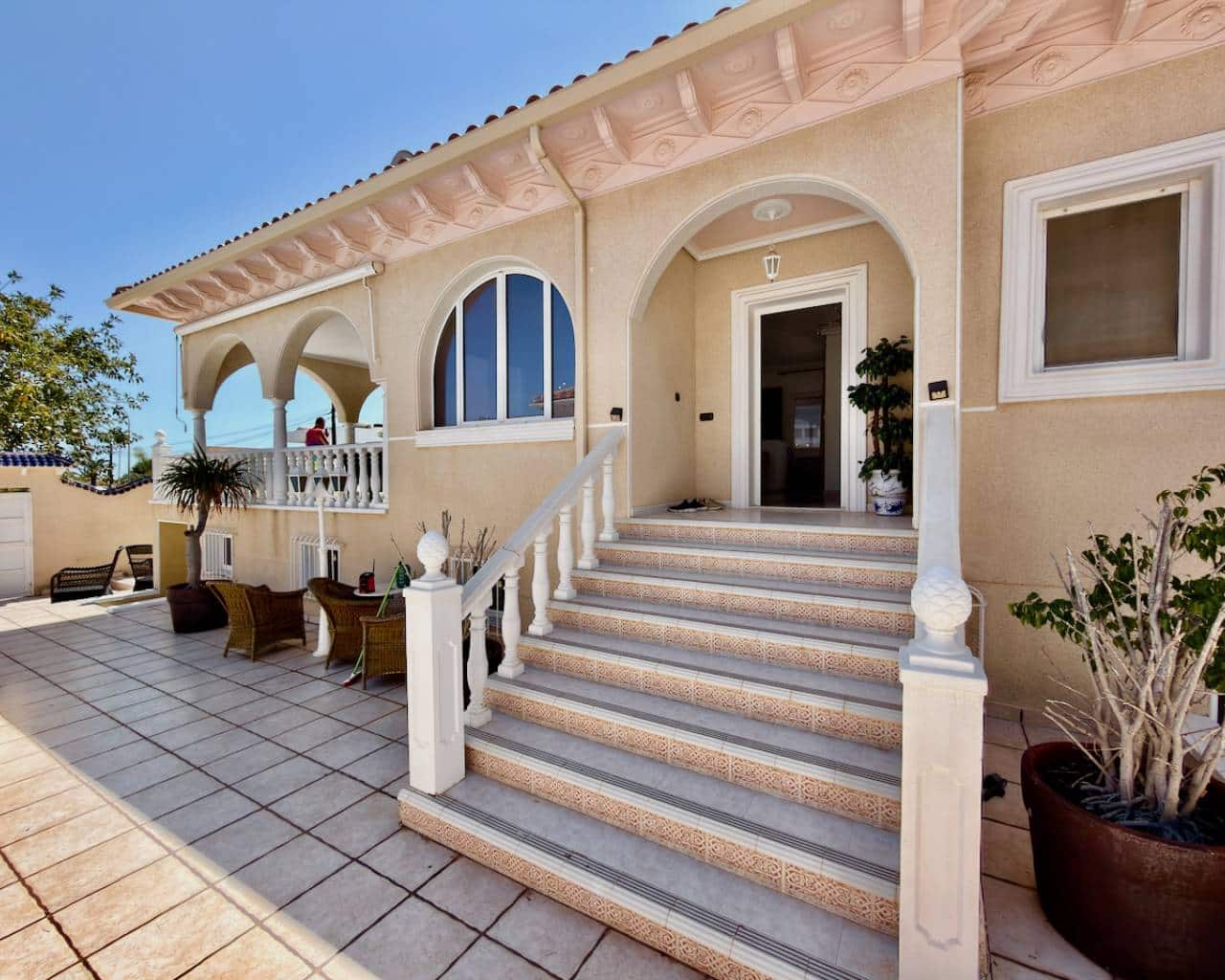 4 bedroom Villa for sale in Ciudad Quesada with pool garage - € 585,000 (Ref: 9827782)