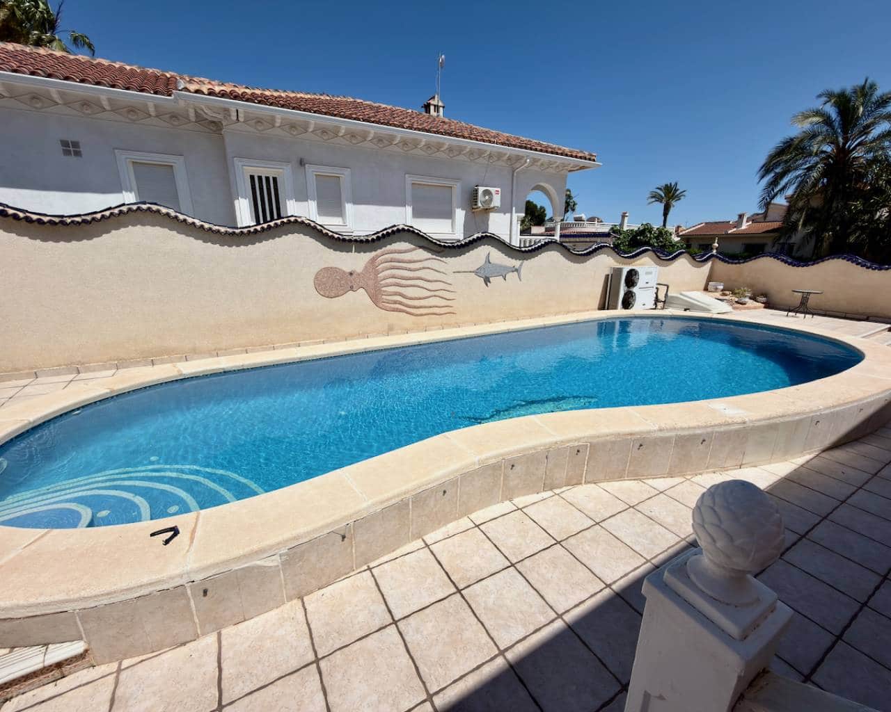 4 bedroom Villa for sale in Ciudad Quesada with pool garage - € 585,000 (Ref: 9827782)
