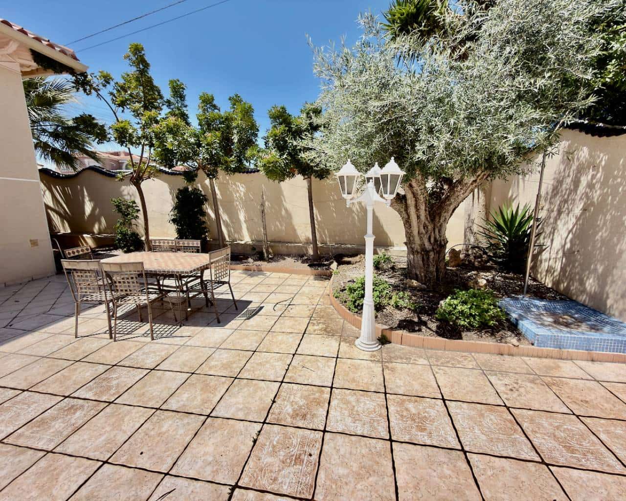 4 bedroom Villa for sale in Ciudad Quesada with pool garage - € 585,000 (Ref: 9827782)