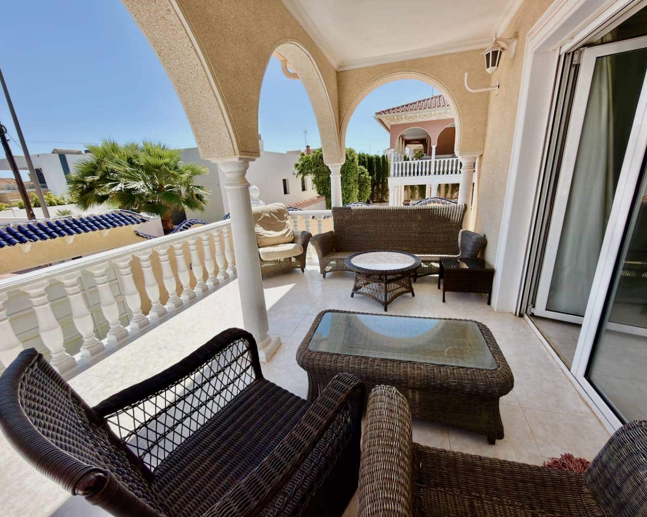 4 bedroom Villa for sale in Ciudad Quesada with pool garage - € 585,000 (Ref: 9827782)