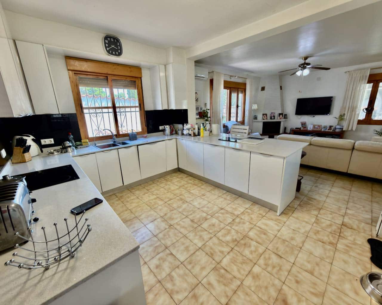 7 sypialnia Willa na sprzedaż w Ciudad Quesada z basenem garażem - 750 000 € (Ref: 9832866)
