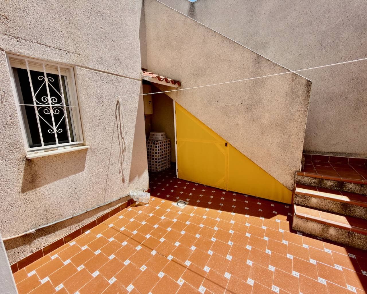 2 soveværelse Villa til salg i Benimar med swimmingpool garage - € 220.000 (Ref: 9848213)