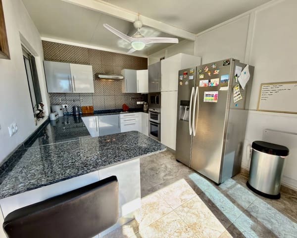 3 Zimmer Villa zu verkaufen in Vistabella, Orihuela mit Pool Garage - 220.000 € (Ref: 9853013)