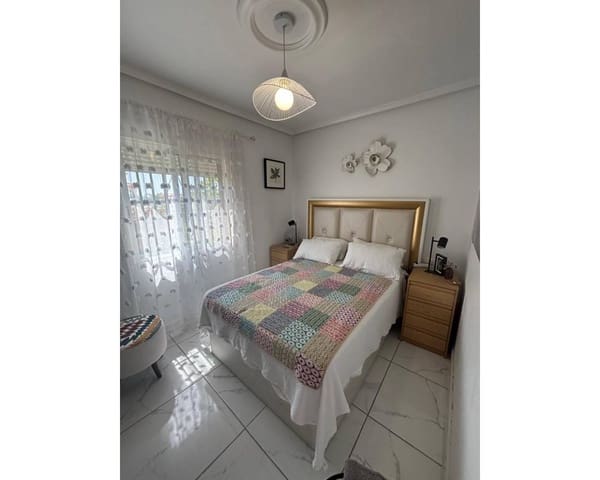 2 bedroom Semi-detached Villa for sale in Ciudad Quesada, Rojales with pool - € 230,000 (Ref: 9944666)