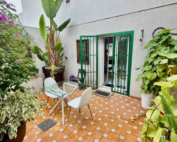 2 bedroom Villa for sale in Ciudad Quesada, Rojales with pool - € 220,000 (Ref: 9944666)