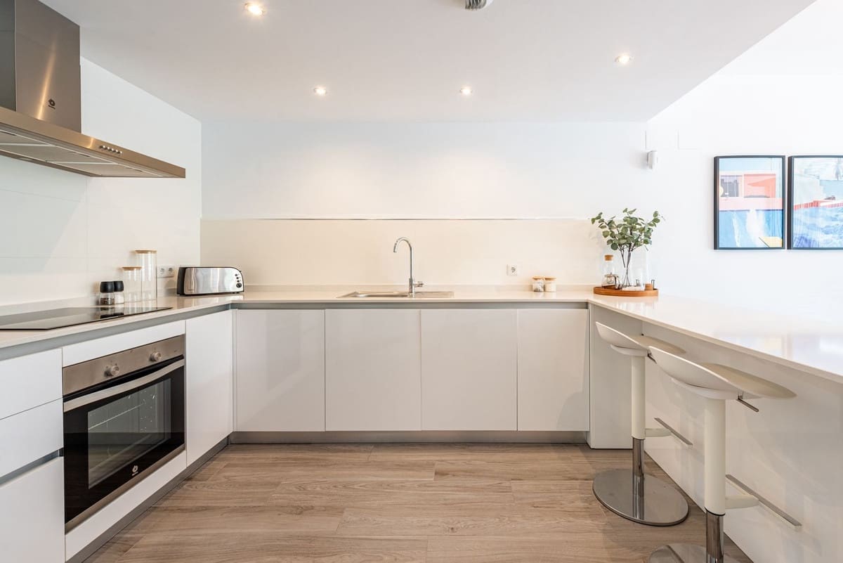 2 Zimmer Apartment zu verkaufen in Benahavis mit Pool Garage - 545.000 € (Ref: 9296249)