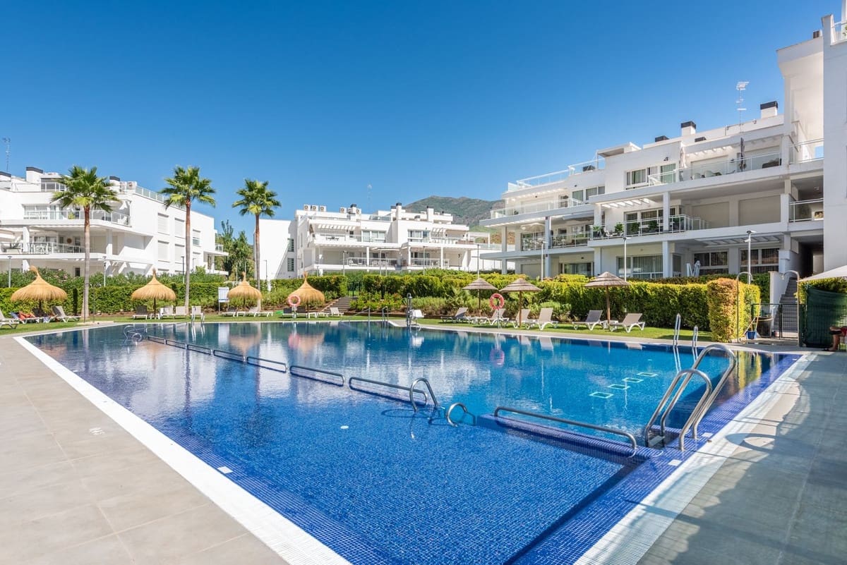 2 Zimmer Apartment zu verkaufen in Benahavis mit Pool Garage - 545.000 € (Ref: 9296249)