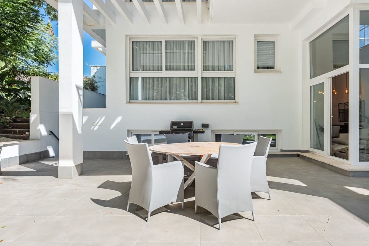 3 bedroom Apartment for sale in Benahavis with pool garage - € 750,000 (Ref: 9296253)