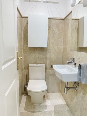 2 bedroom Apartment for sale in Benahavís with pool garage - € 275,000 (Ref: 9296254)