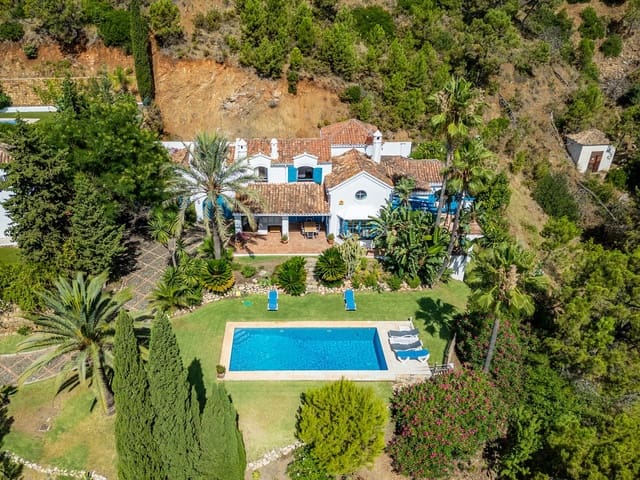 4 bedroom Villa for sale in Benahavís with pool garage - € 2,390,000 (Ref: 9296259)