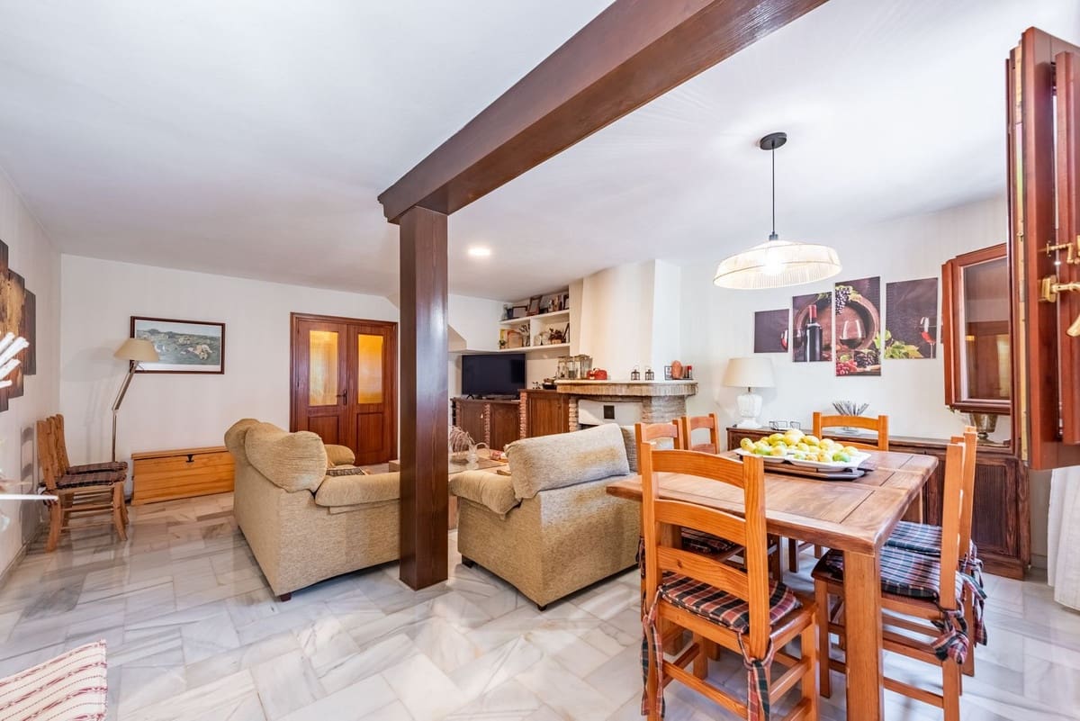 3 sypialnia Dom na sprzedaż w Benahavis z basenem - 490 000 € (Ref: 9296266)