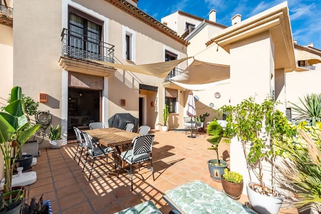 3 bedroom Townhouse for sale in Benahavís with pool garage - € 550,000 (Ref: 9386551)
