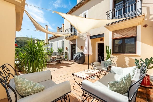3 bedroom Townhouse for sale in Benahavís with pool garage - € 550,000 (Ref: 9386551)