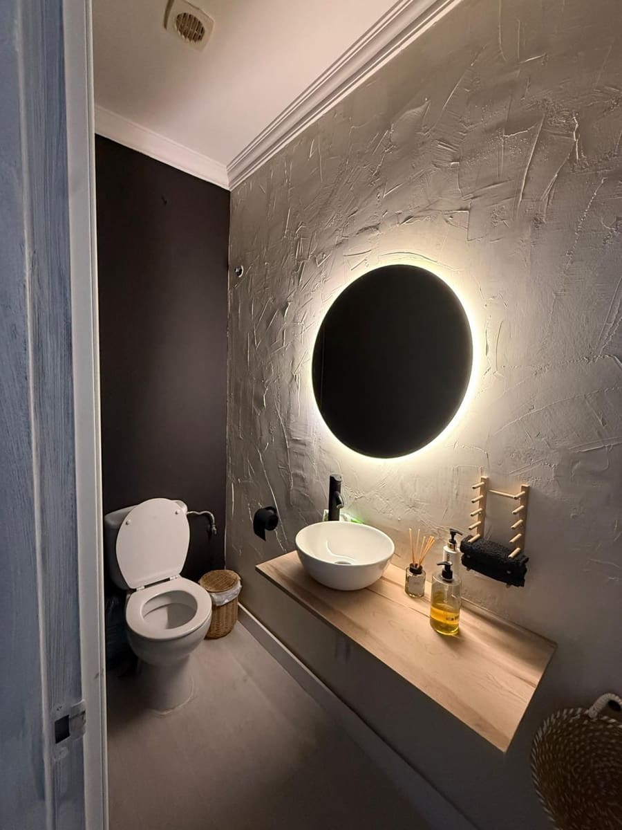 Commercial for sale in Benahavis - € 120,000 (Ref: 9431796)