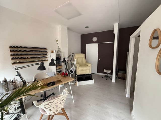 Erhverv til salg i Benahavís - € 120.000 (Ref: 9431796)