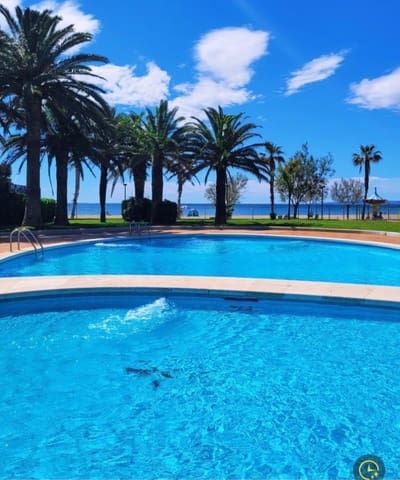 1 slaapkamer Strandappartement te koop in Santa Margarida, Roses met zwembad - € 162.000 (Ref: 10012156)