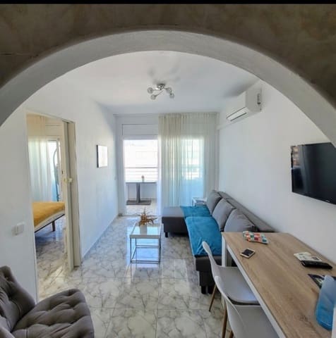 1 slaapkamer Strandappartement te koop in Santa Margarida, Roses met zwembad - € 162.000 (Ref: 10012156)