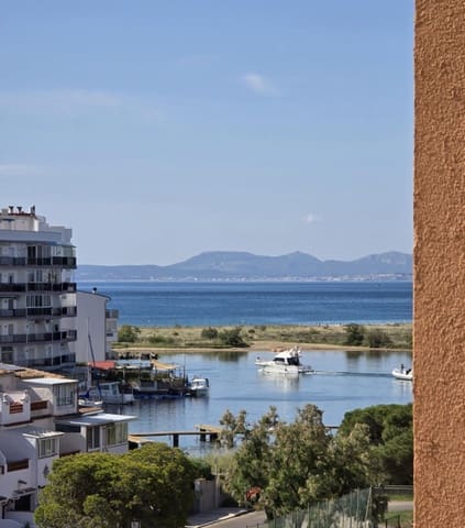 1 Zimmer Strandapartment zu verkaufen in Santa Margarida, Roses mit Pool - 127.000 € (Ref: 10019407)