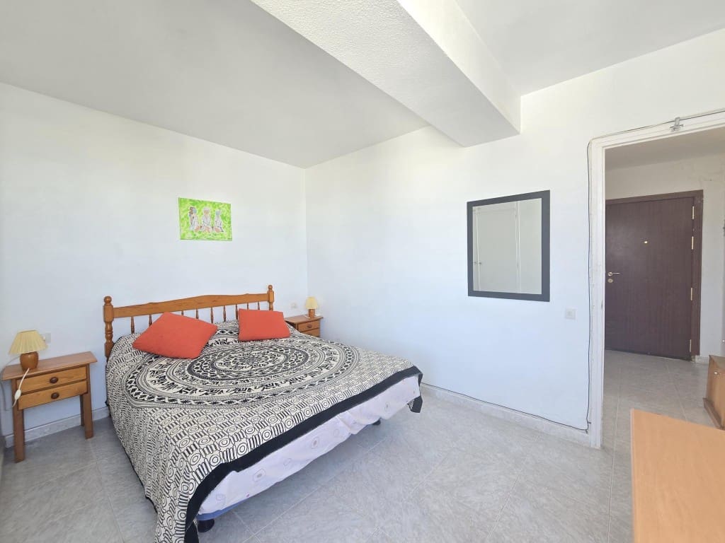 1 Zimmer Strandapartment zu verkaufen in Roses mit Pool - 127.000 € (Ref: 10019407)