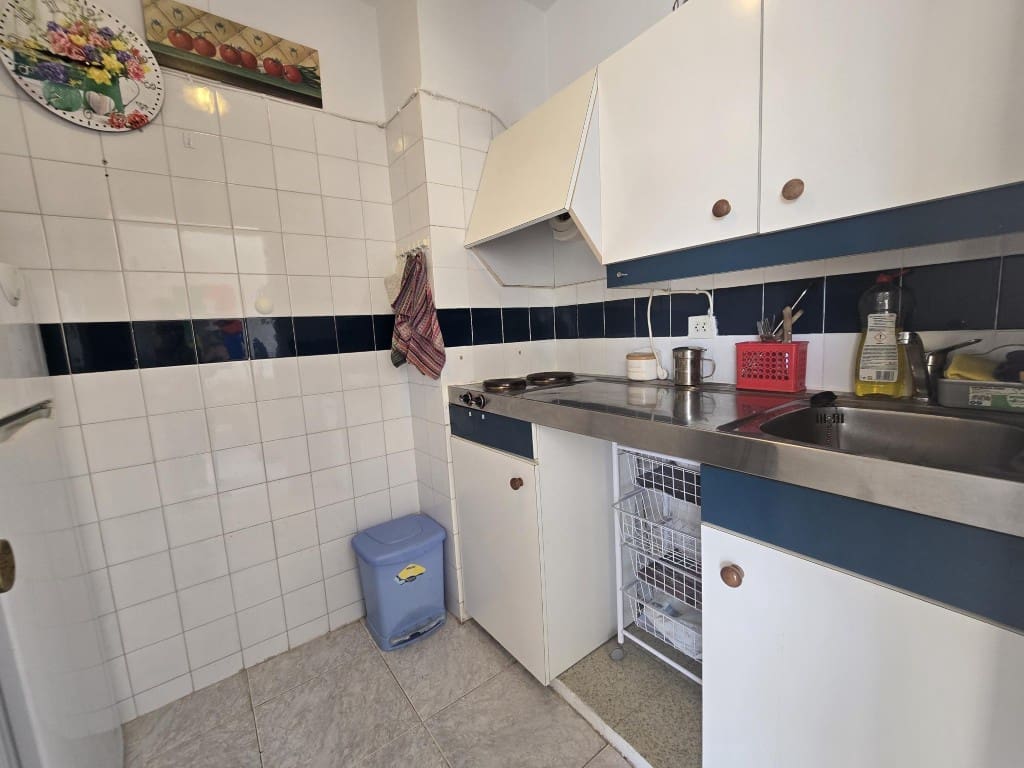 1 Zimmer Strandapartment zu verkaufen in Roses mit Pool - 127.000 € (Ref: 10019407)