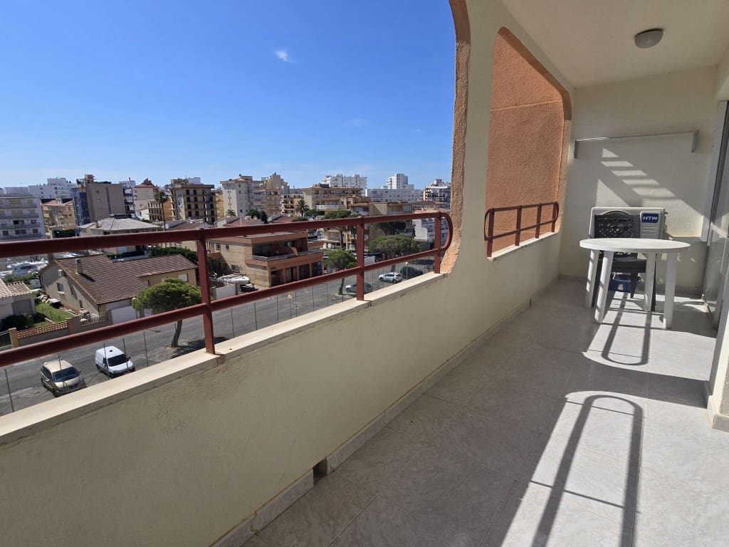 1 Zimmer Strandapartment zu verkaufen in Roses mit Pool - 127.000 € (Ref: 10019407)
