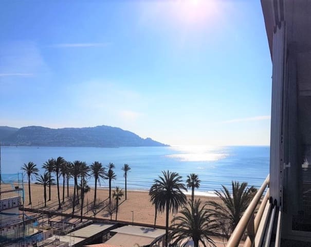 2 bedroom Beach Apartment for sale in Santa Margarida, Roses with pool - € 300,000 (Ref: 10044081)