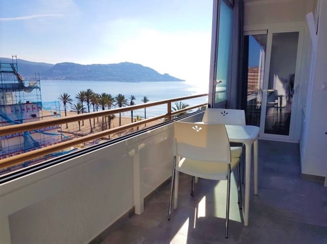 2 bedroom Beach Apartment for sale in Santa Margarida, Roses with pool - € 300,000 (Ref: 10044081)