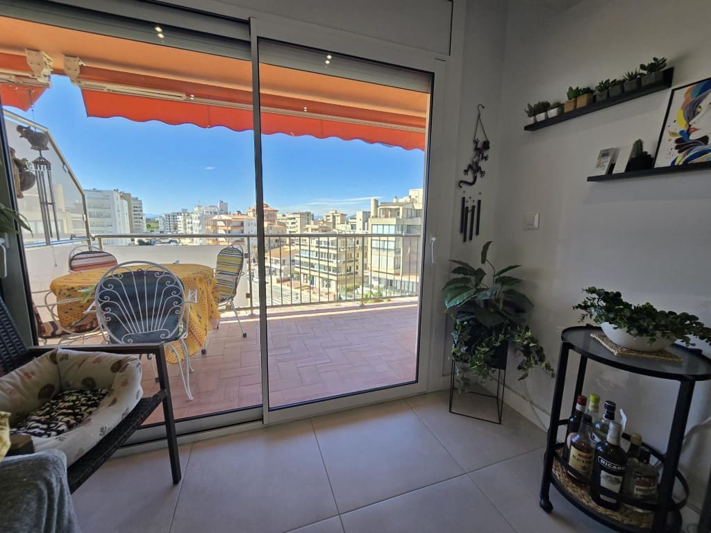 2 Zimmer Strandapartment zu verkaufen in Roses - 299.000 € (Ref: 10148024)