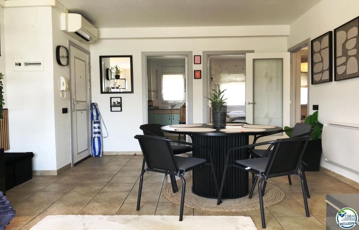 3 soveværelse Lejlighed til salg i Roses med swimmingpool garage - € 285.000 (Ref: 10156881)