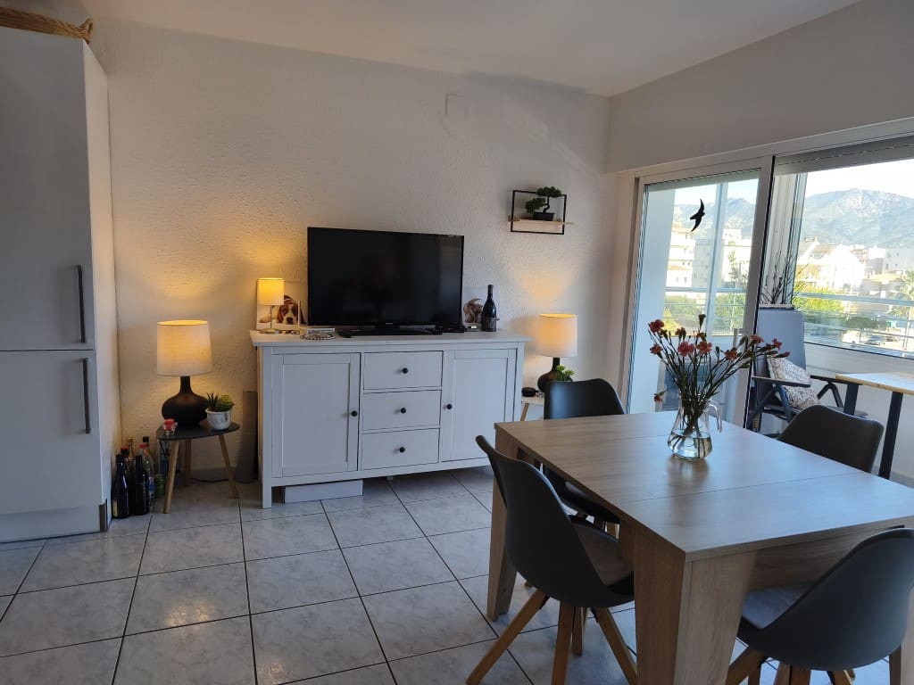 2 camera da letto Appartamento sulla Spiaggia in vendita in Roses con piscina - 244.000 € (Rif: 10183439)