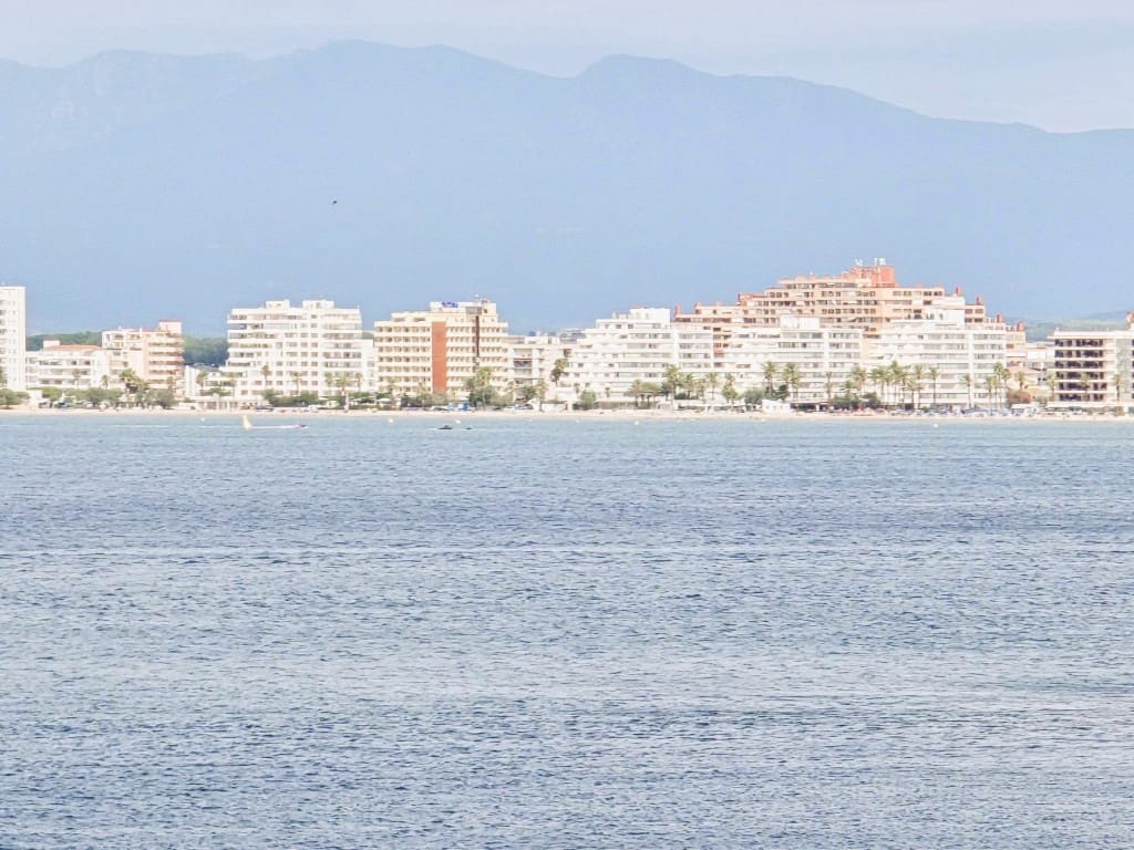 2 camera da letto Appartamento sulla Spiaggia in vendita in Roses con piscina - 244.000 € (Rif: 10183439)