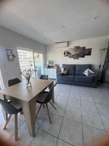 2 camera da letto Appartamento sulla Spiaggia in vendita in Santa Margarida, Roses con piscina - 244.000 € (Rif: 10183439)