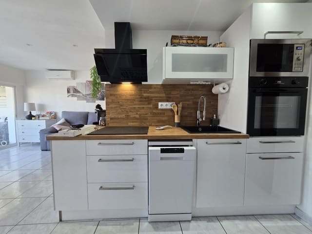 2 Zimmer Strandapartment zu verkaufen in Santa Margarida, Roses mit Pool - 244.000 € (Ref: 10183439)