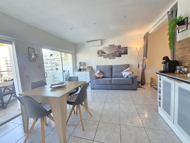 2 Zimmer Strandapartment zu verkaufen in Santa Margarida, Roses mit Pool - 244.000 € (Ref: 10183439)