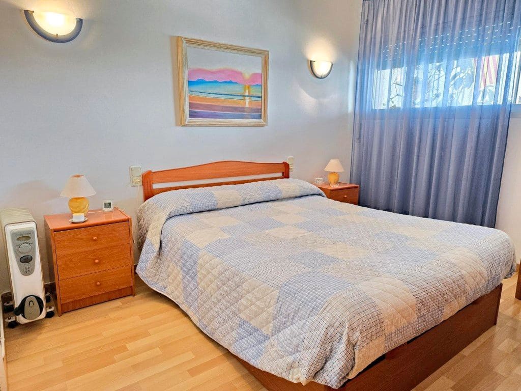 2 Zimmer Apartment zu verkaufen in Roses mit Pool - 228.000 € (Ref: 8332208)