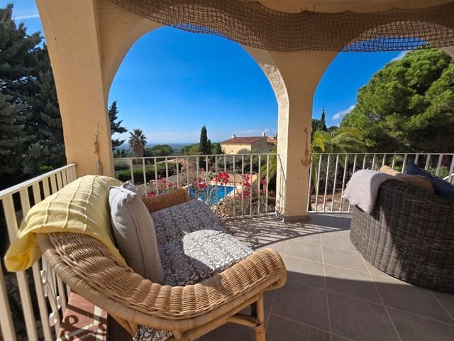 4 slaapkamer Villa te koop in Palau-saverdera met zwembad garage - € 550.000 (Ref: 8649090)