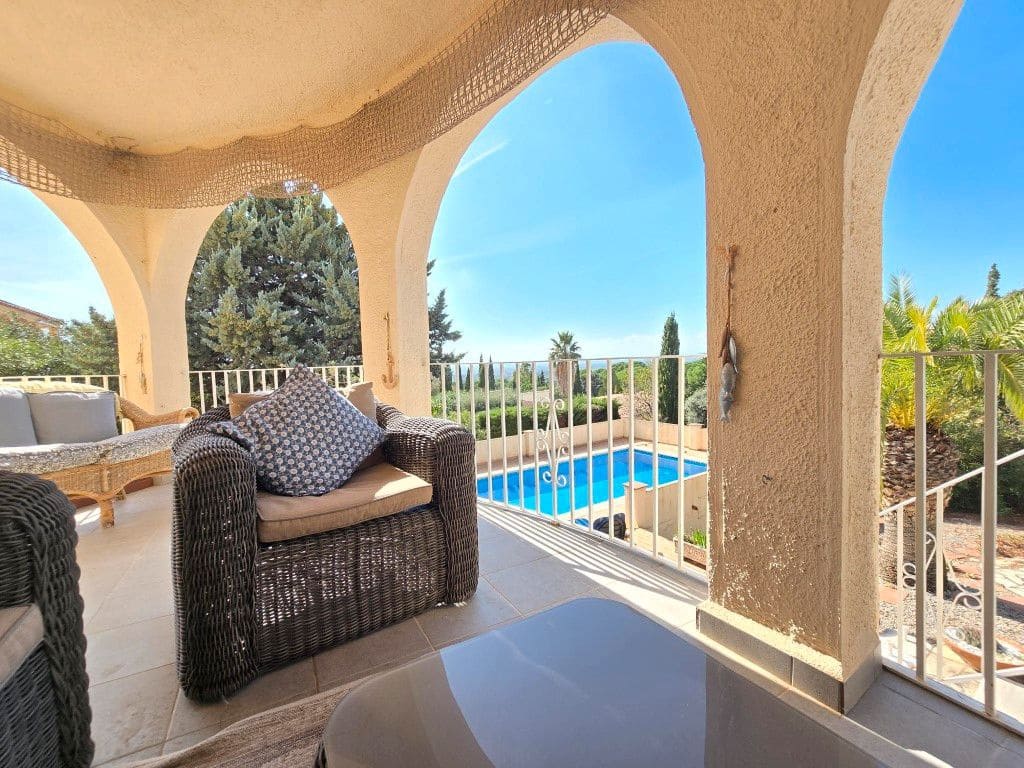 4 slaapkamer Villa te koop in Palau-saverdera met zwembad garage - € 550.000 (Ref: 8649090)