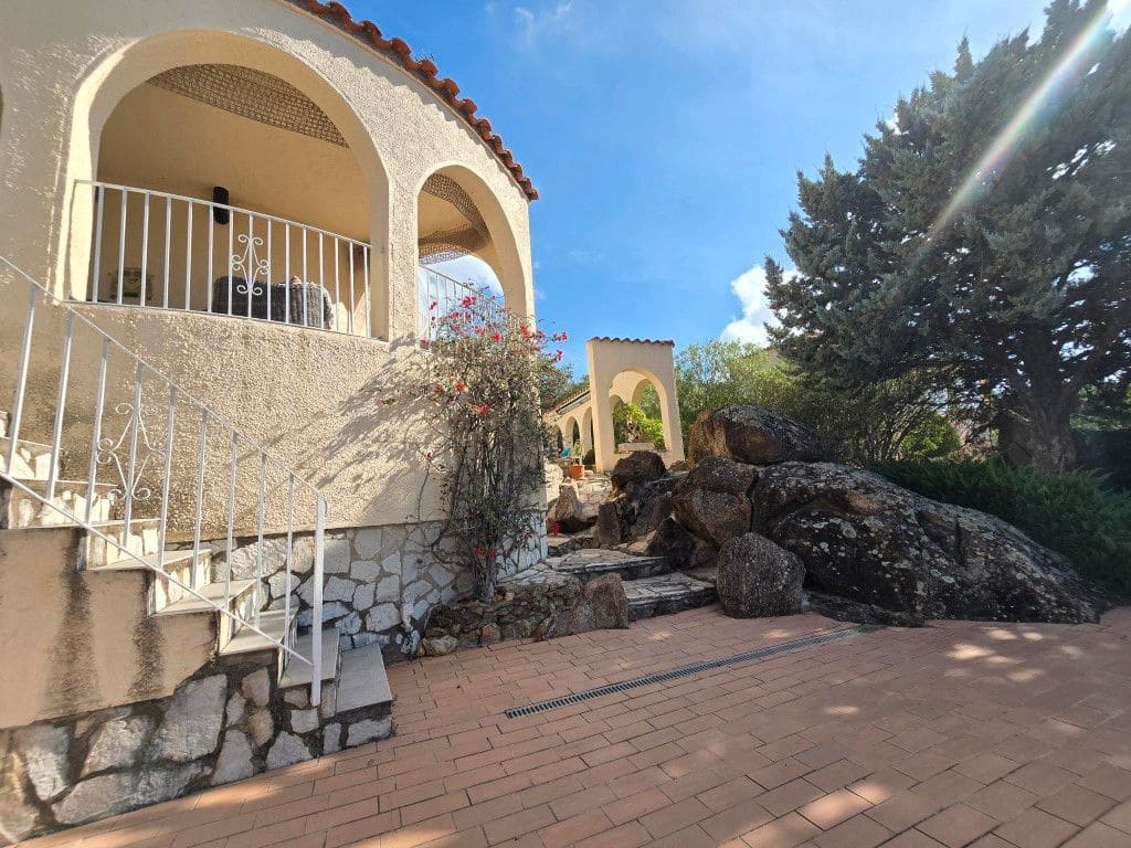 4 slaapkamer Villa te koop in Palau-saverdera met zwembad garage - € 550.000 (Ref: 8649090)