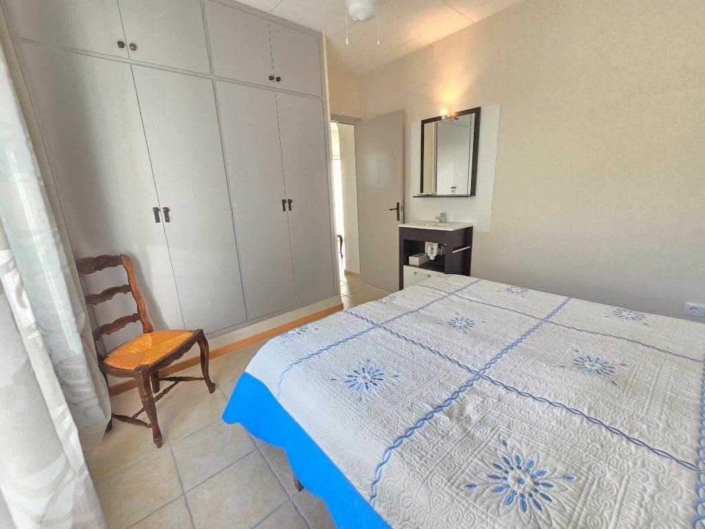 5 slaapkamer Villa te koop in Roses met garage - € 375.000 (Ref: 8840363)