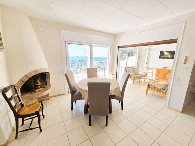 5 soverom Villa til salgs i El Mas Fumats, Roses med garasje - € 375 000 (Ref: 8840363)