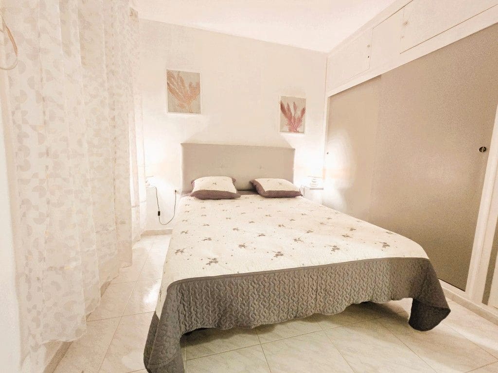 Studio til salg i Roses - € 140.000 (Ref: 9040938)