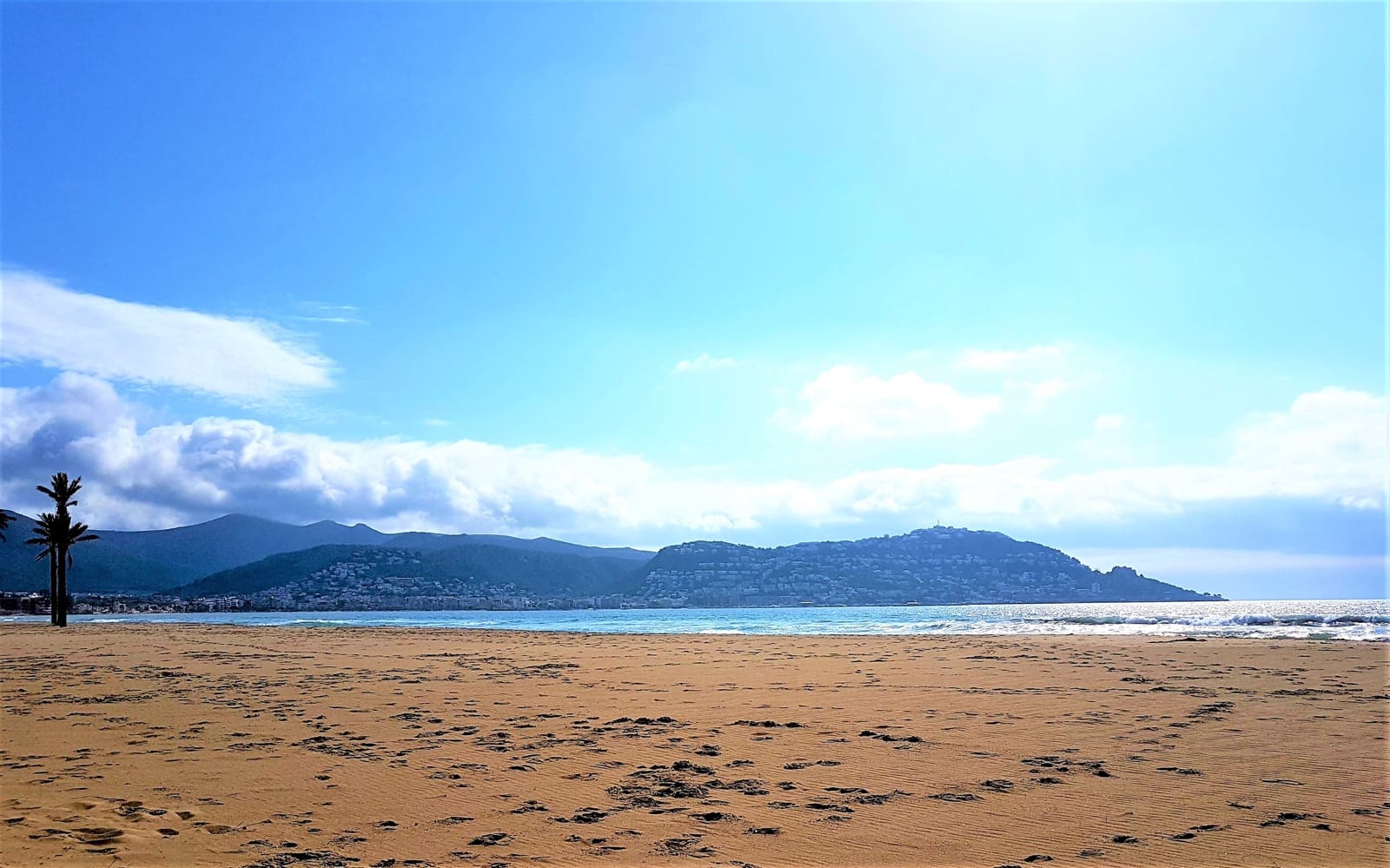 1 bedroom Beach Apartment for sale in Roses - € 140,000 (Ref: 9040938)