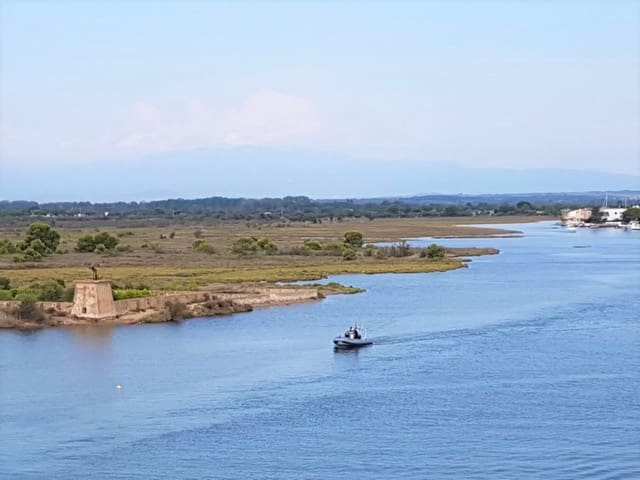 1 slaapkamer Strandappartement te koop in Santa Margarida, Roses - € 140.000 (Ref: 9040938)