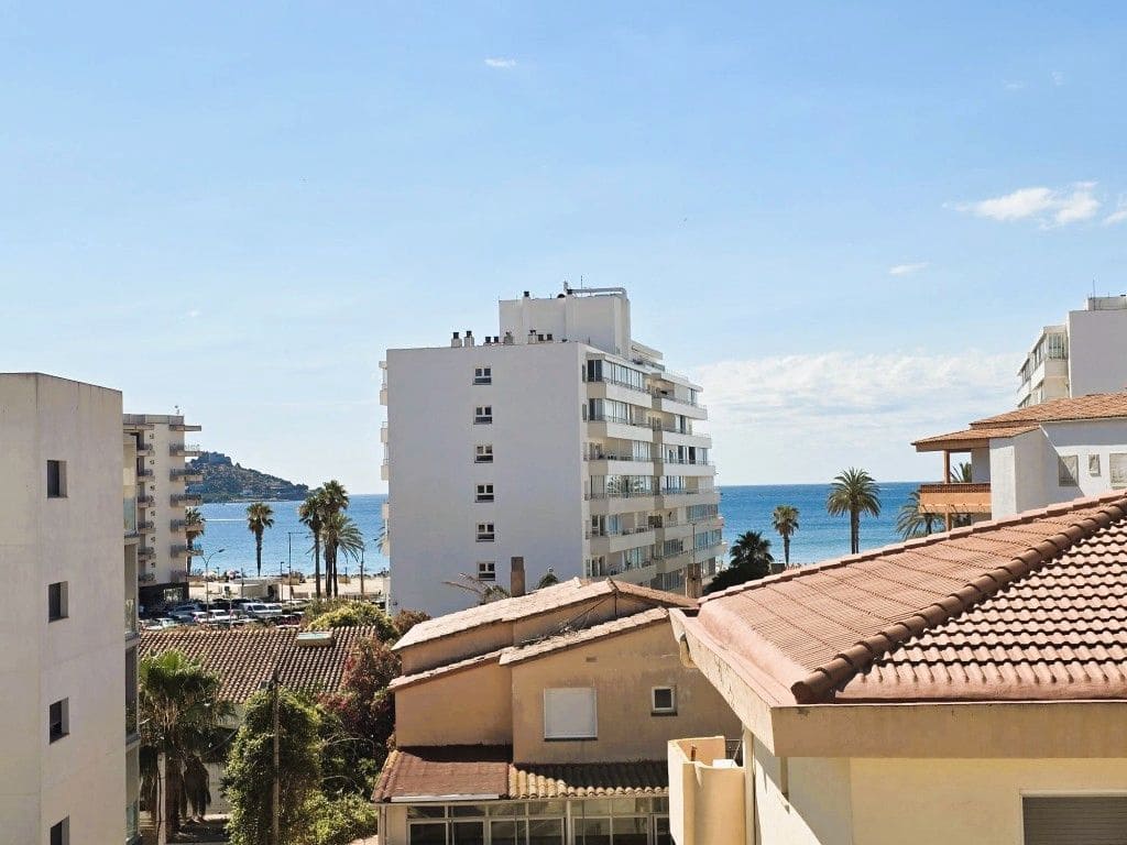 2 soverom Leilighet til salgs i Roses - € 170 000 (Ref: 9109577)