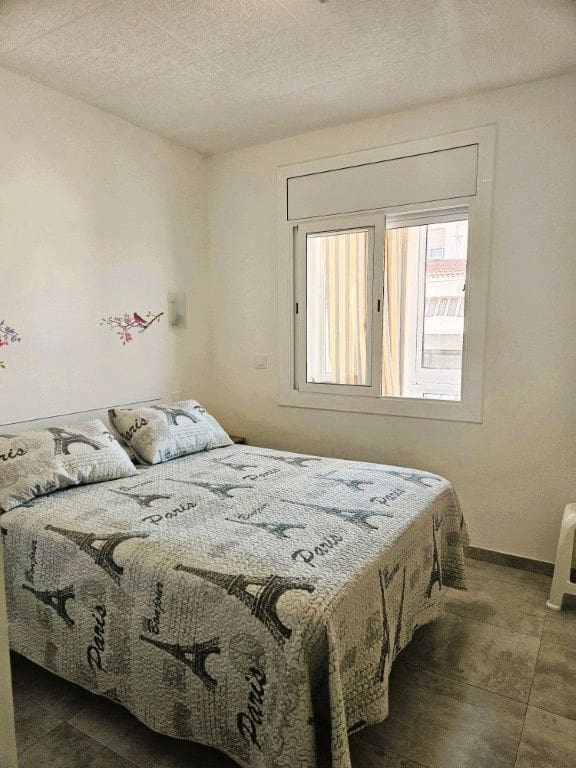 1 bedroom Apartment for sale in Roses - € 130,000 (Ref: 9184291)