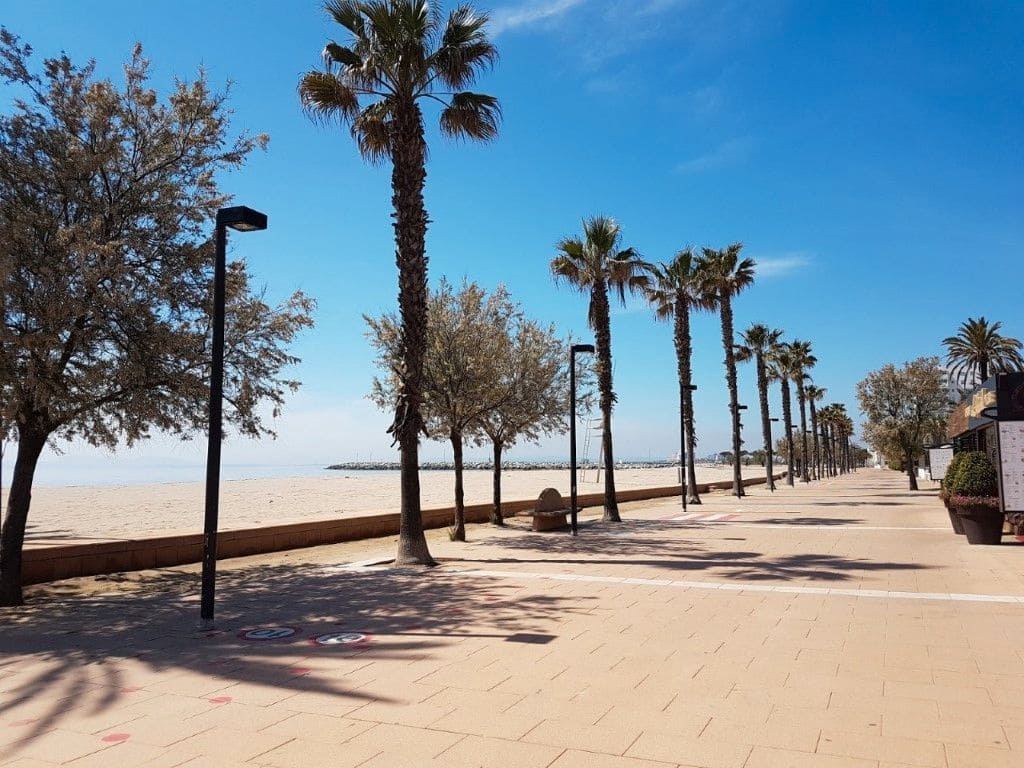 1 bedroom Apartment for sale in Roses - € 130,000 (Ref: 9184291)