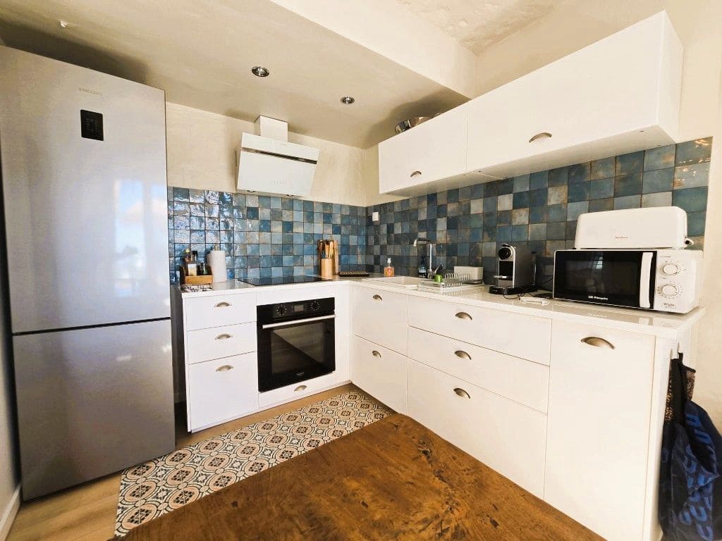 1 soveværelse Strandlejlighed til salg i Roses med swimmingpool - € 349.500 (Ref: 9205484)