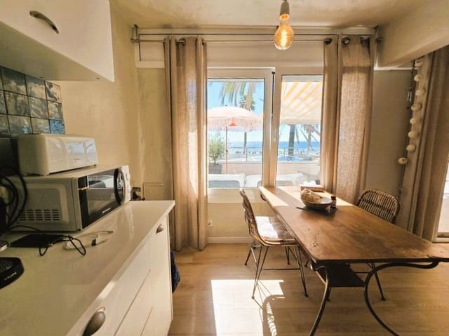 1 soveværelse Strandlejlighed til salg i Santa Margarida, Roses med swimmingpool - € 349.500 (Ref: 9205484)