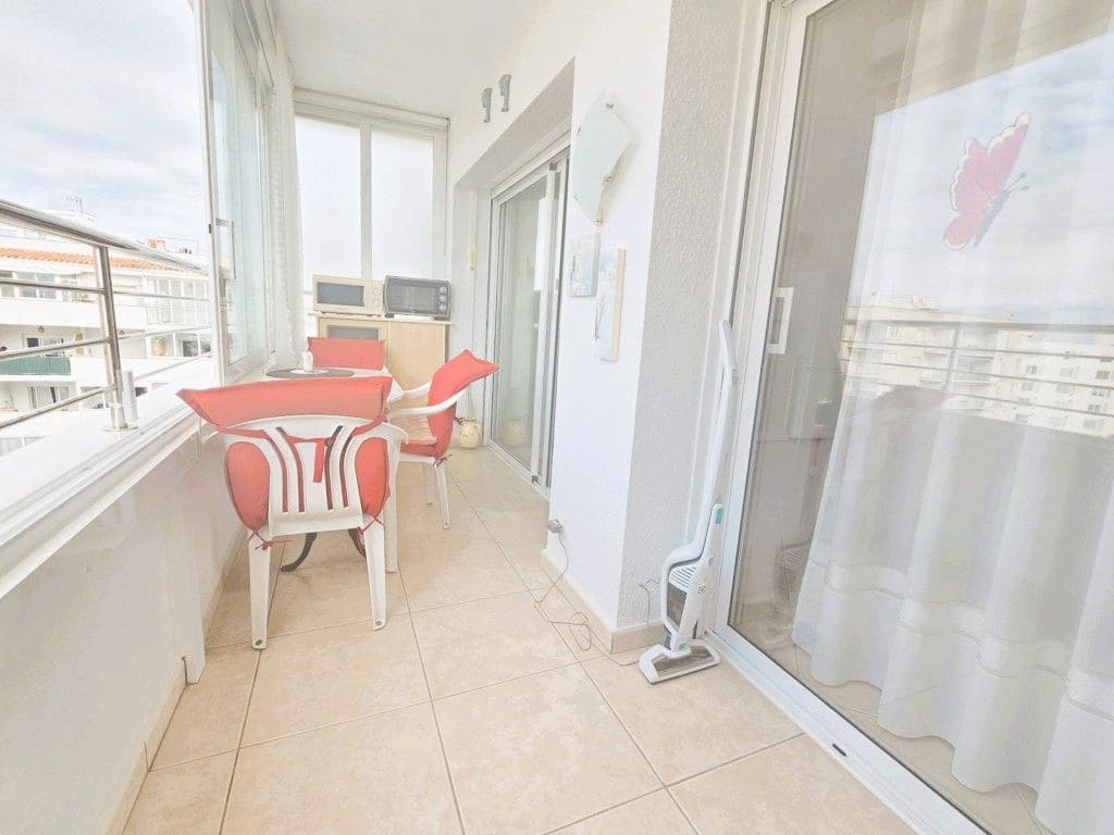 1 makuuhuone Asunto myytävänä paikassa Roses mukana uima-altaan - 195 000 € (Ref: 9229088)