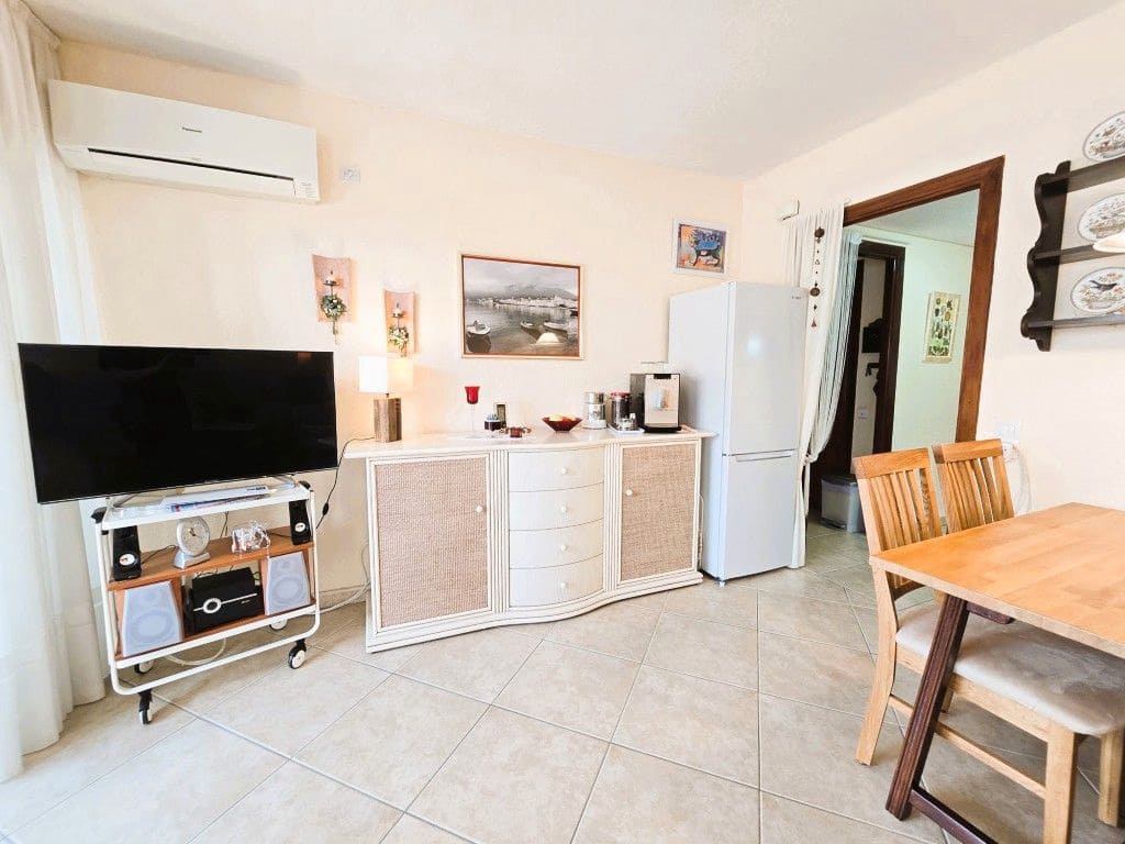 1 makuuhuone Asunto myytävänä paikassa Roses mukana uima-altaan - 195 000 € (Ref: 9229088)